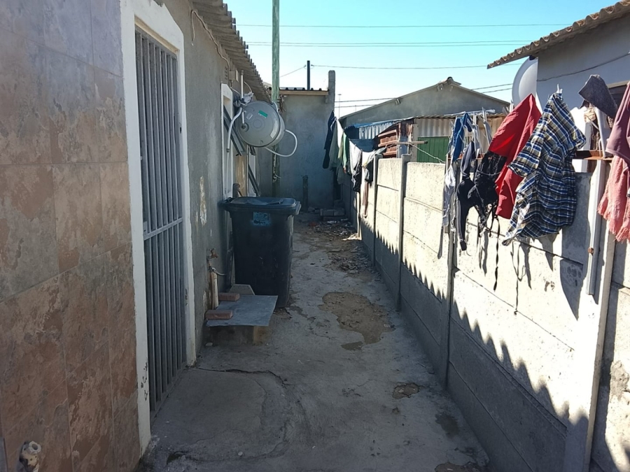  Bedroom Property for Sale in Harare Western Cape